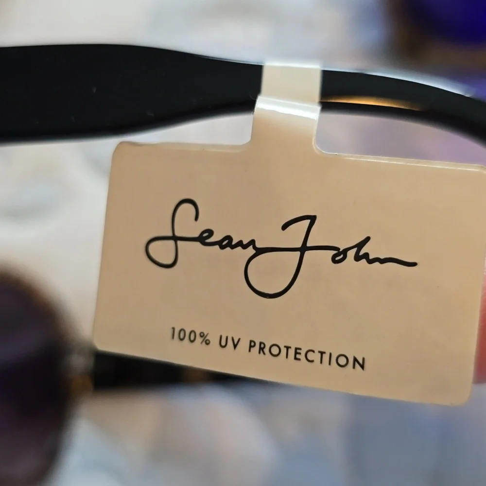 Sean John Designer Sunglasses 🌞 - Picture 6 of 7